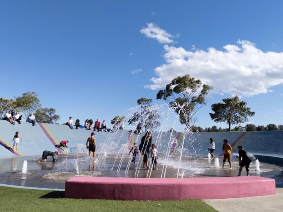 Four Bedroom Apartment With Facilities In Olympic Park Sydney Zewnętrze zdjęcie